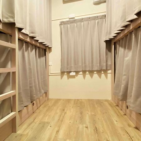 1881 Ya Ka Hostel Tajnan Kültér fotó
